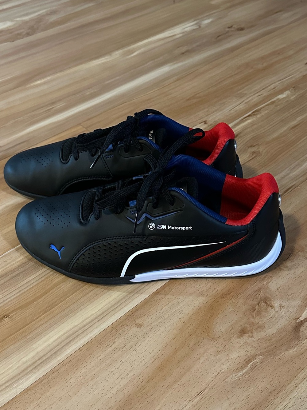 BMW M Motorsport Drift Cat 11 Puma
Men's Sneakers - Size 7.5 US Mens